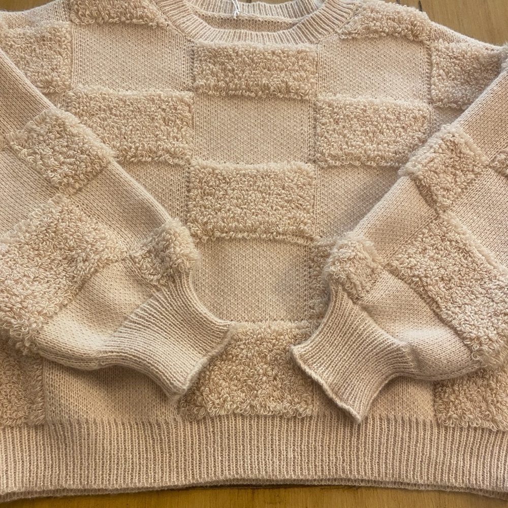 Women’s Cream Tan Checkered Textured Thick Sweater Pattern Winter New M-L - Picture 10 of 12